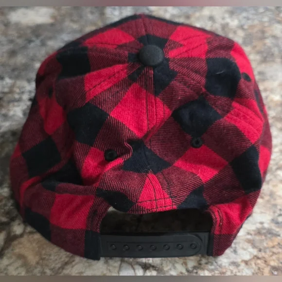 Aeropostale Red and Black Plaid Snapback Hat - Picture 2 of 6